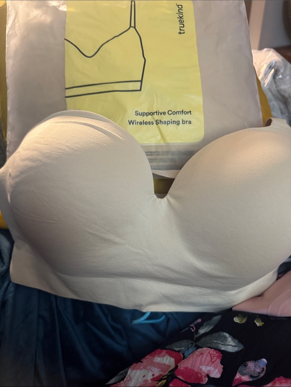 Truekind Strapless Wireless Bandeau Bra - Cream